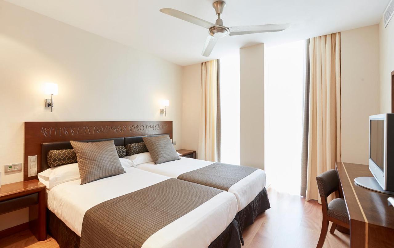 Insotel Fenicia Prestige Suites & Spa Santa Eularia des Riu Exterior photo