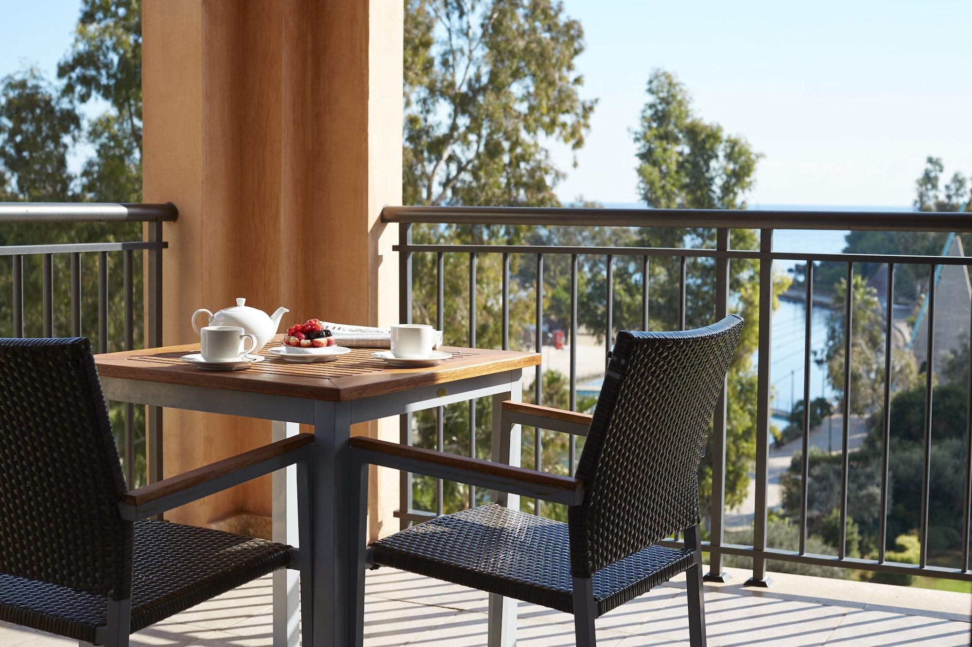 Insotel Fenicia Prestige Suites & Spa Santa Eularia des Riu Exterior photo